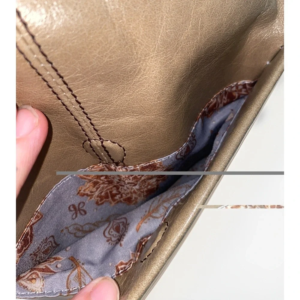 HOBO Leather Crossbody Shoulder Bag Taupe Brown Adjustable Strap Zip Top Charlie